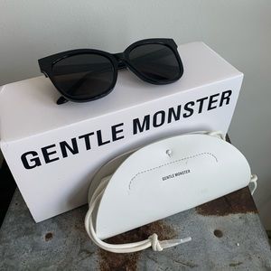 GENTLE MONSTER Larouge Back-01 Sunglasses